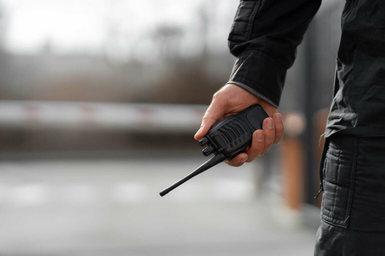 Walkie Talkies vs CB Radios: Which Is Best For Power Outages?